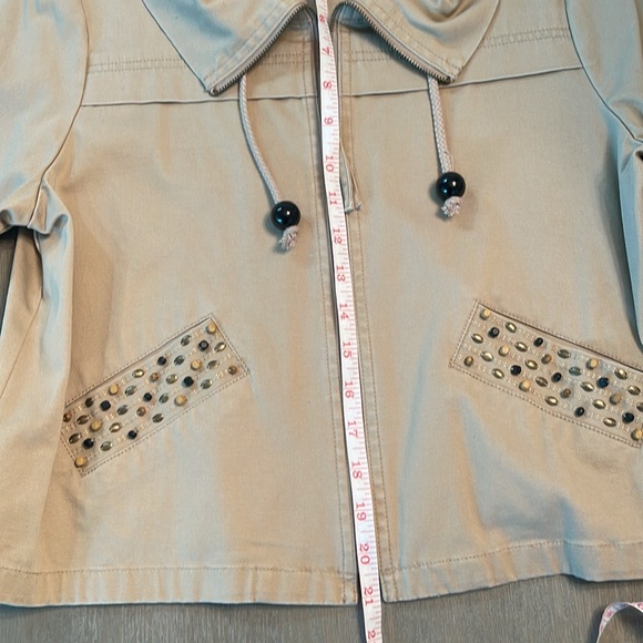 New Ruby Rd. Petite khaki zip up short jacket with stone embellishments -size 6P - Picture 11 of 12